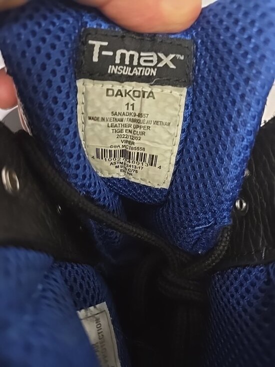 DAKOTA Men\'s 8\